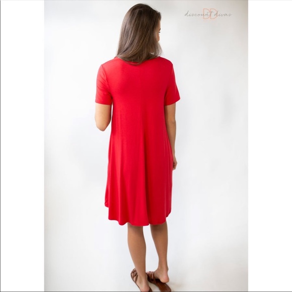 Zenana knee length jersey dress in Red. - Picture 3 of 4